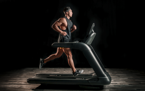JBO电竞Precor必确商用跑步机为健身房打造高品质健身环境